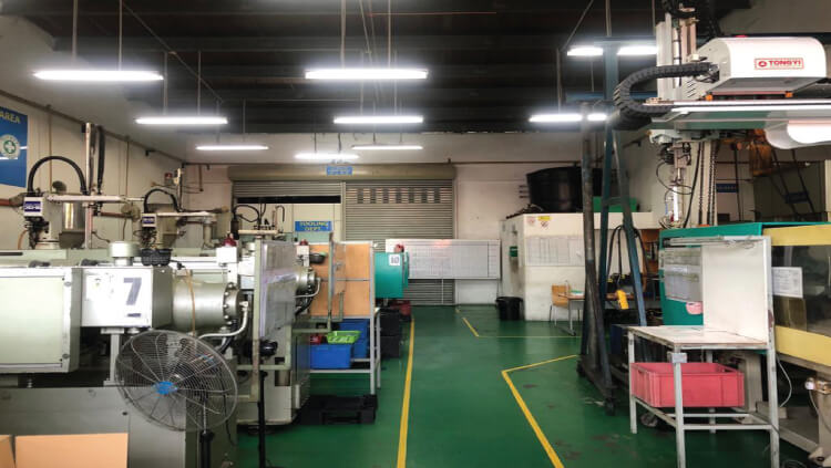 specialist in injection moulding